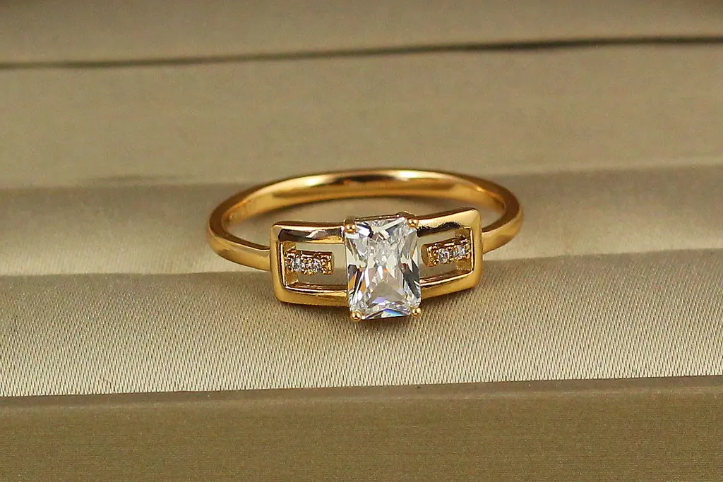 Кільце Xuping Jewelry Відображення р 20 золотисте