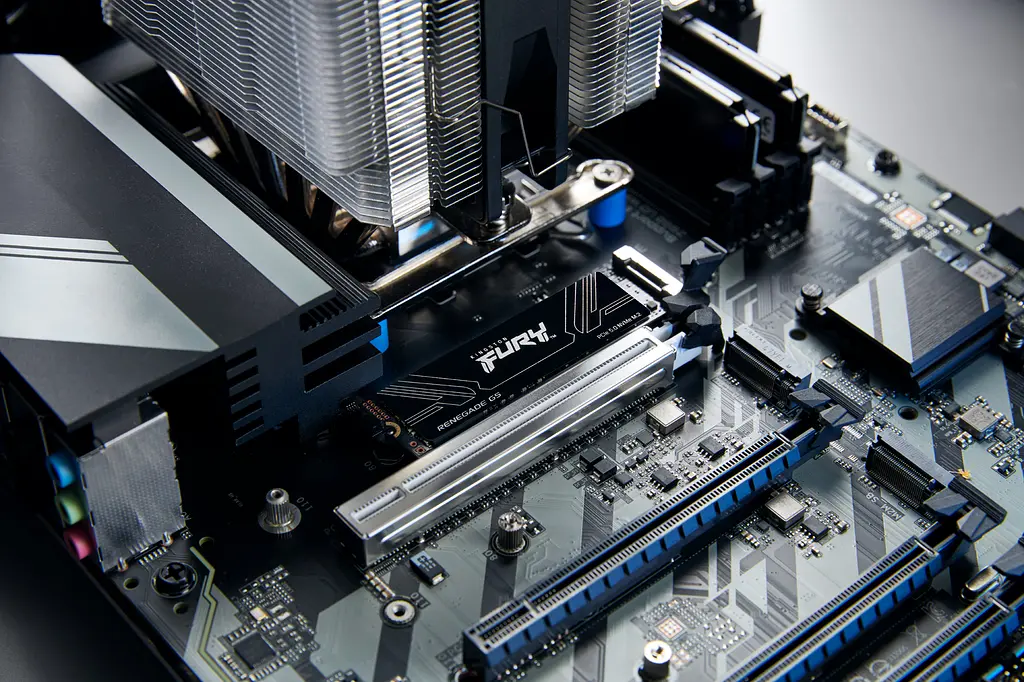 SSD накопичувач Kingston Kingston M.2 8TB PCIe 5.0 FURY Renegade - фото 5