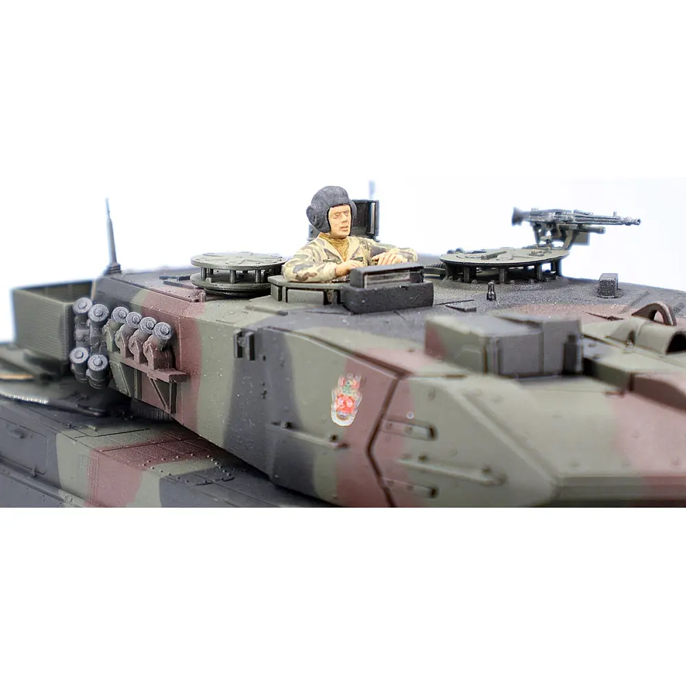 Конструктор ICM Holding Leopard 2A6 ЗСУ з екіпажем - фото 6