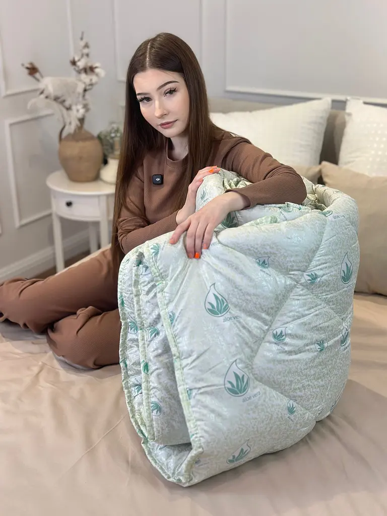 Ковдра євро стьобана зимова з волокна Aloe Vera Leri Max 21524 200х215 см біла - фото 7