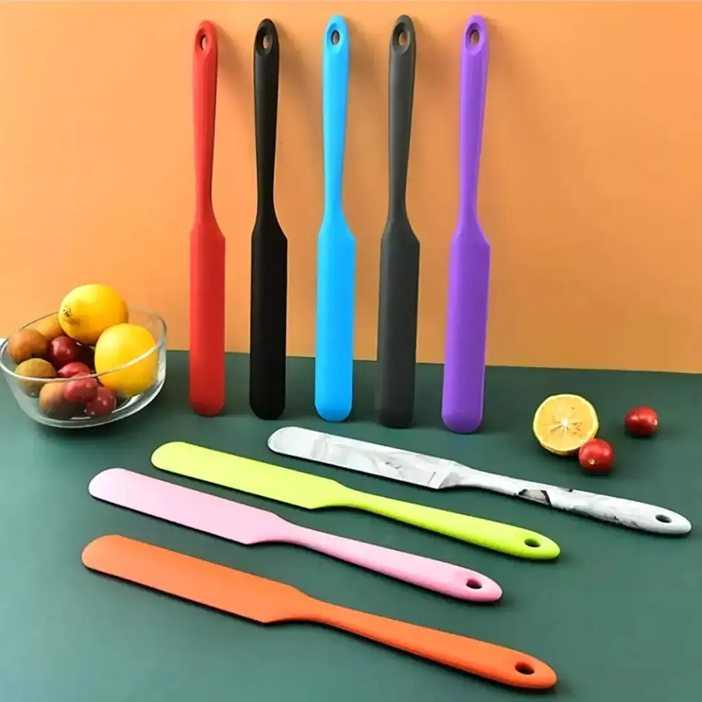 Шпатель кондитерський силіконовий лопатка кондитерська для торта 24 см, Kitchen Master Салатовий 87105 - фото 4