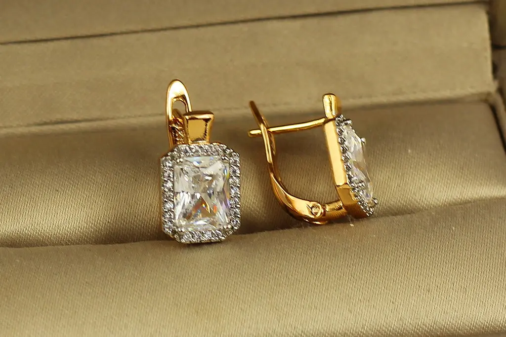 Сережки Xuping Jewelry Авангард з родієм 1,4 см золотисті - фото 2