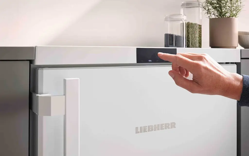 Морозильна камера Liebherr FNe 1404 - фото 9