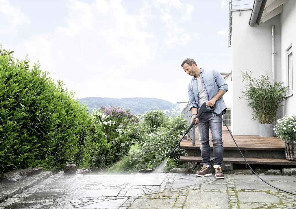 Мінімийка високого тиску Karcher K 4 Compact UM (1.679-400.0) - фото 2