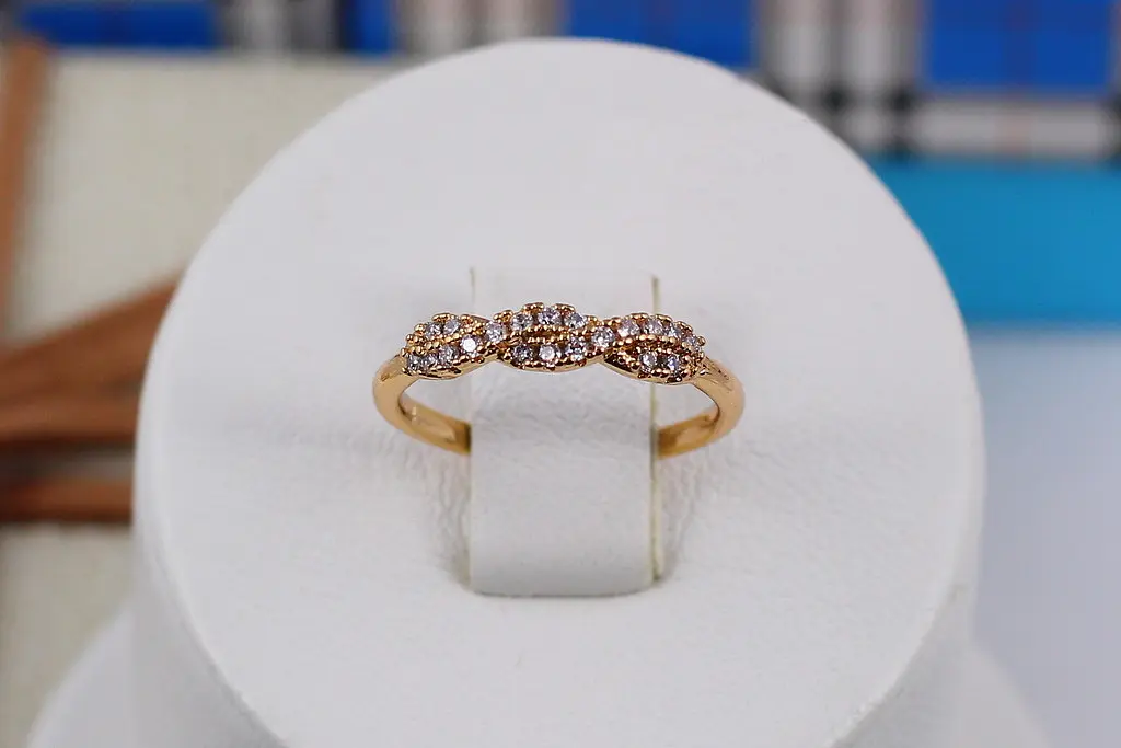 Кільце Xuping Jewelry косичка з каменів дитяче р 12 р золотисте - фото 2