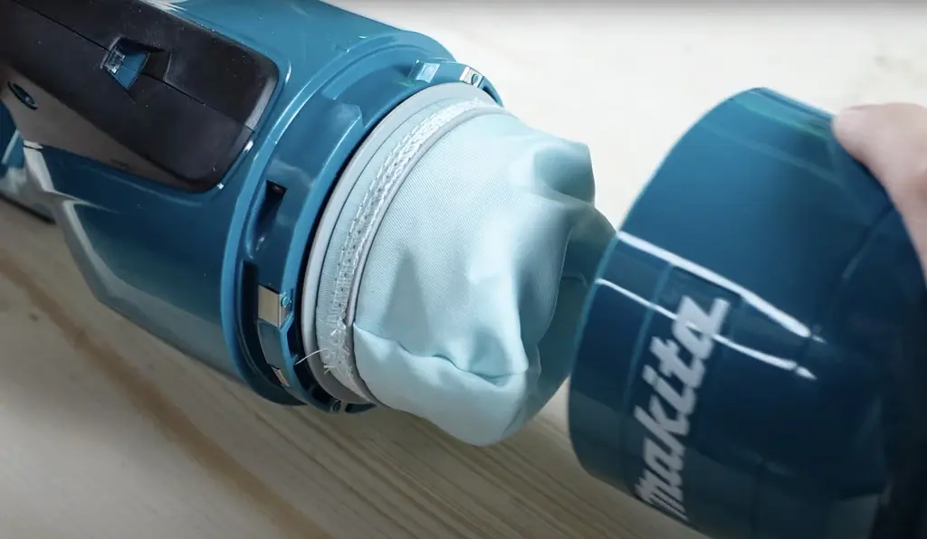 Пилосос акумуляторний з циклонним фільтром Makita DCL286FZ (180 мбар, 1.0 м3/хв, 0.25 л, BL, LXT 18 В, без акумуляторів та зарядного пристрою) - фото 8