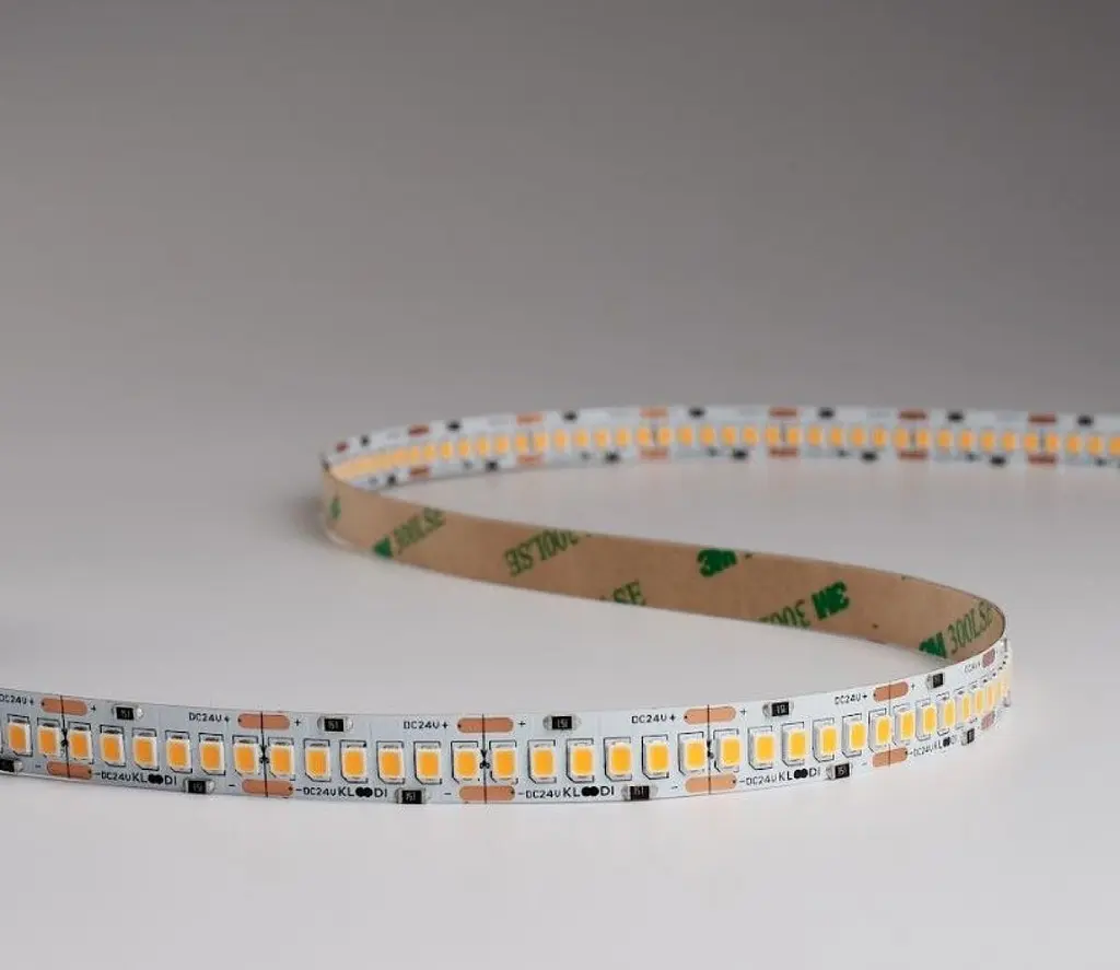 LED Лента 19,2W 240LED 3000K 1600LM IP20 24V KLOODI KD2835-240-19.2W-3К-24V - фото 4