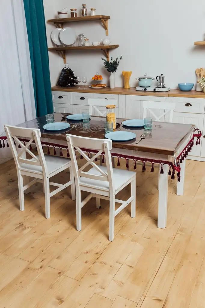 Скатерть силиконовая с бордовой бахромой с жемчугом 400х180 см - фото 2