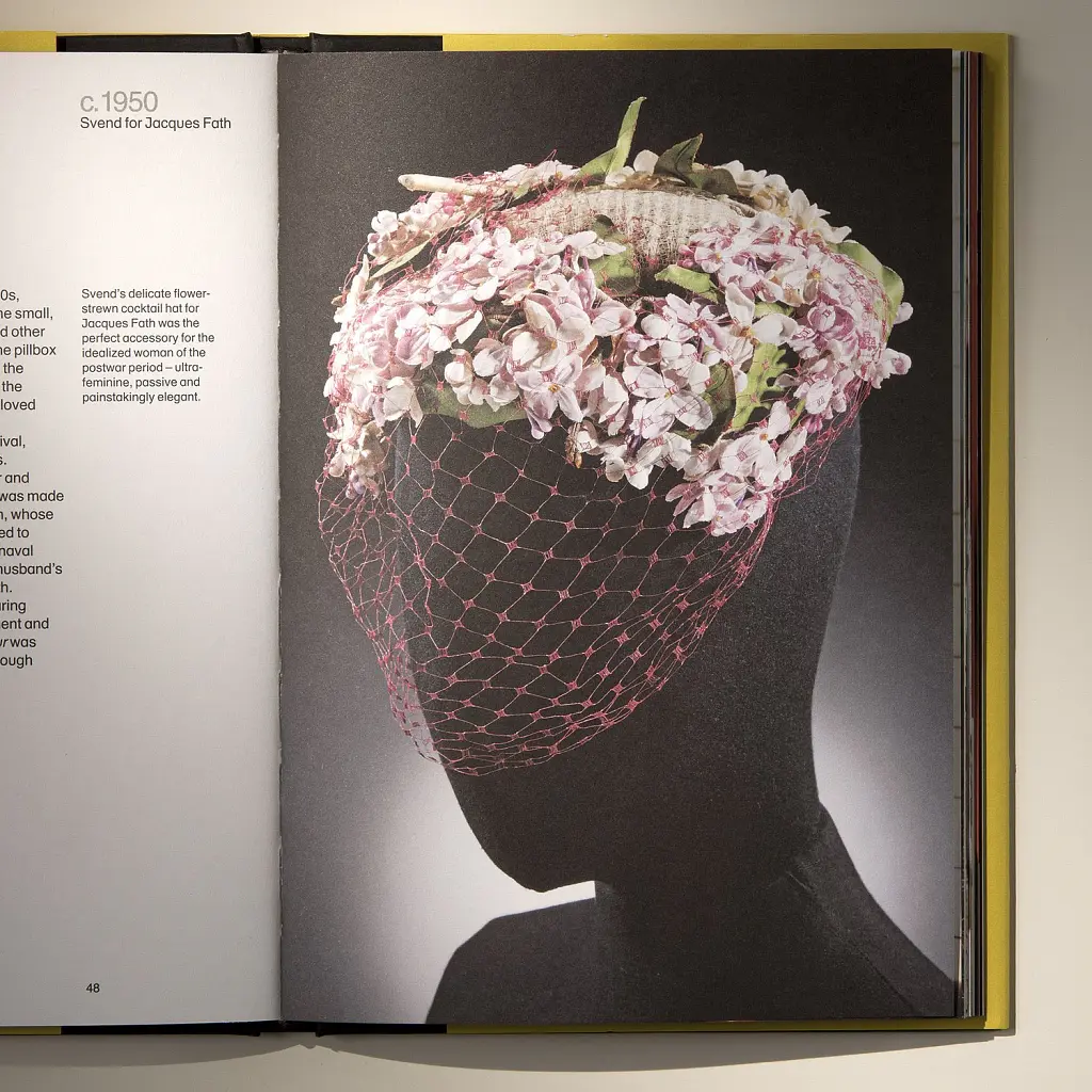 Fifty Hats That Changed the World - - фото 5