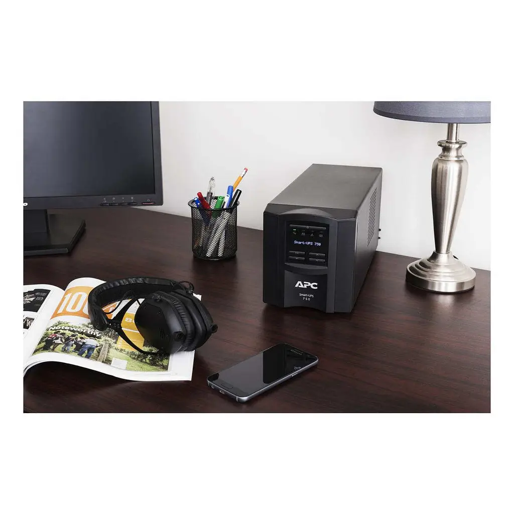Лінійно-інтерактивне ДБЖ APC Smart-UPS 750VA 230V LCD IEC w/SmartConnect (SMT750IC) - фото 4