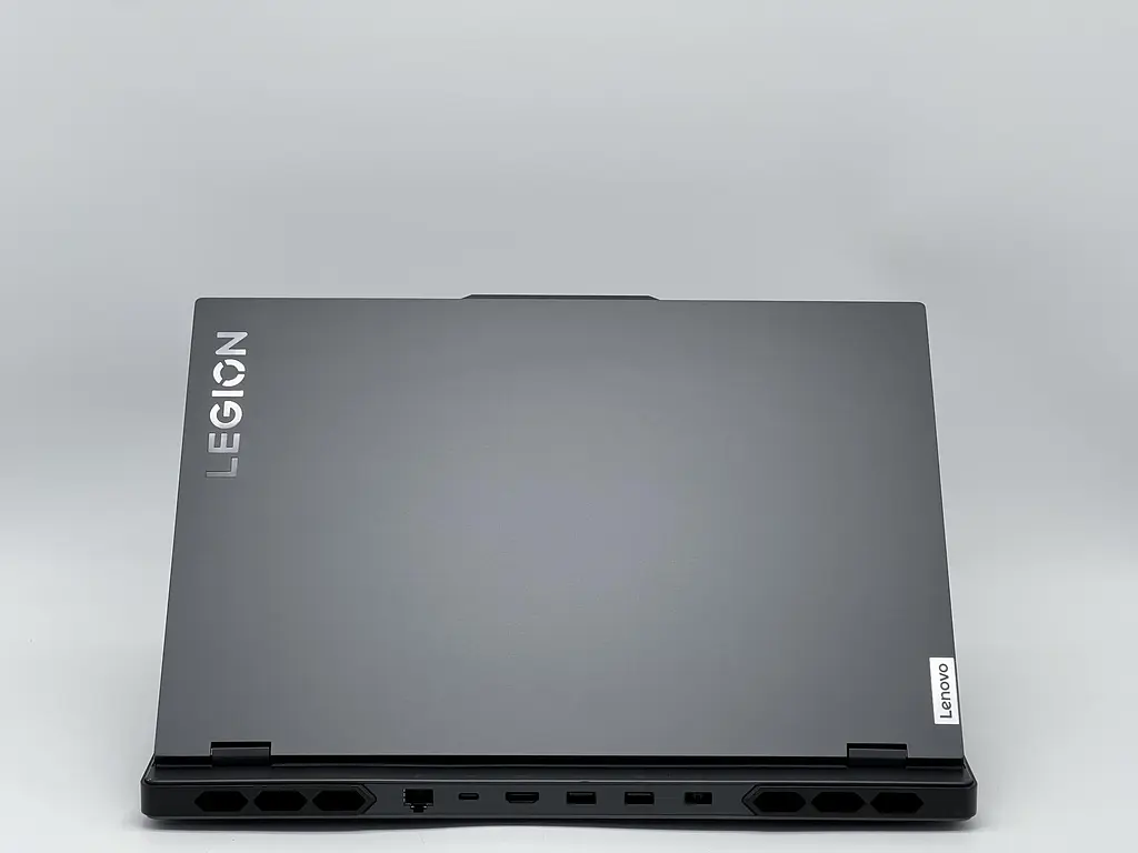 Ноутбук Lenovo 16" Legion Pro 7 16IRX8H, i9-13900HX, 32 GB, 960 GB, NVIDIA GeForce RTX 4080, 2560 x 1600, IPS (SH2603241) Б/в - фото 2