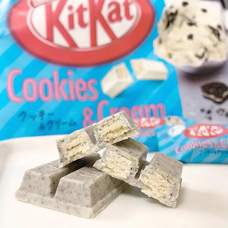 Набір міні батончиків Nestle KitKat Mini Cookies Cream 10 шт 150 г - фото 3