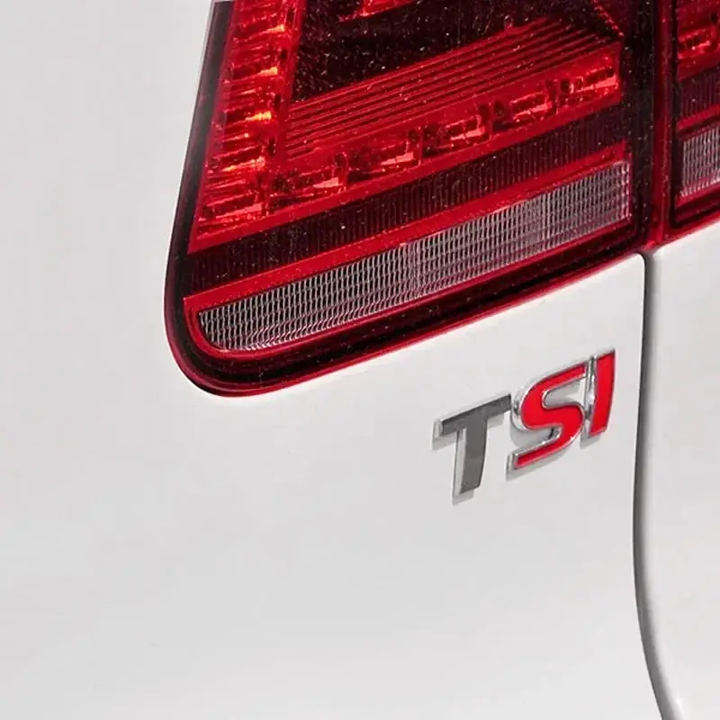 Емблема напис TSI срібляста Т червона SI 70х25 мм метал (на скотчі) - фото 3