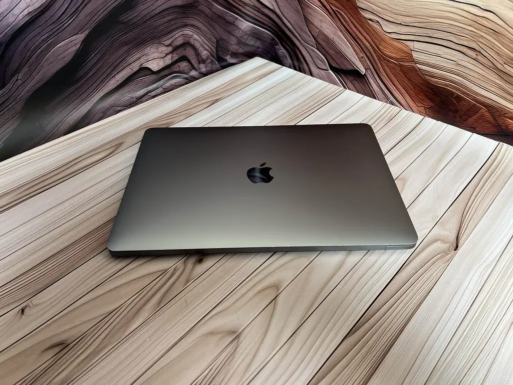 Ноутбук Apple MacBook Pro 13" 2018 i7-8559U/16/500 (C02XJ0R9JHD2) Б/в - фото 7