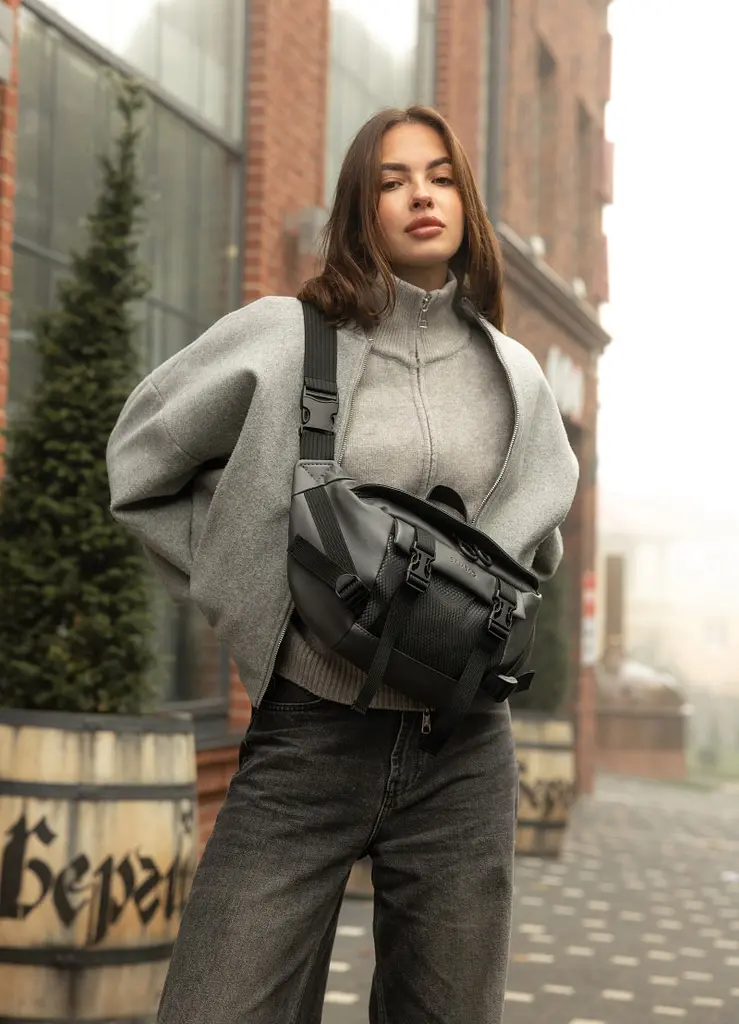 Велика жіноча поясна сумка бананка Sambag DynamicDart графітова 38 × 21 × 7 см (80411009) - фото 6