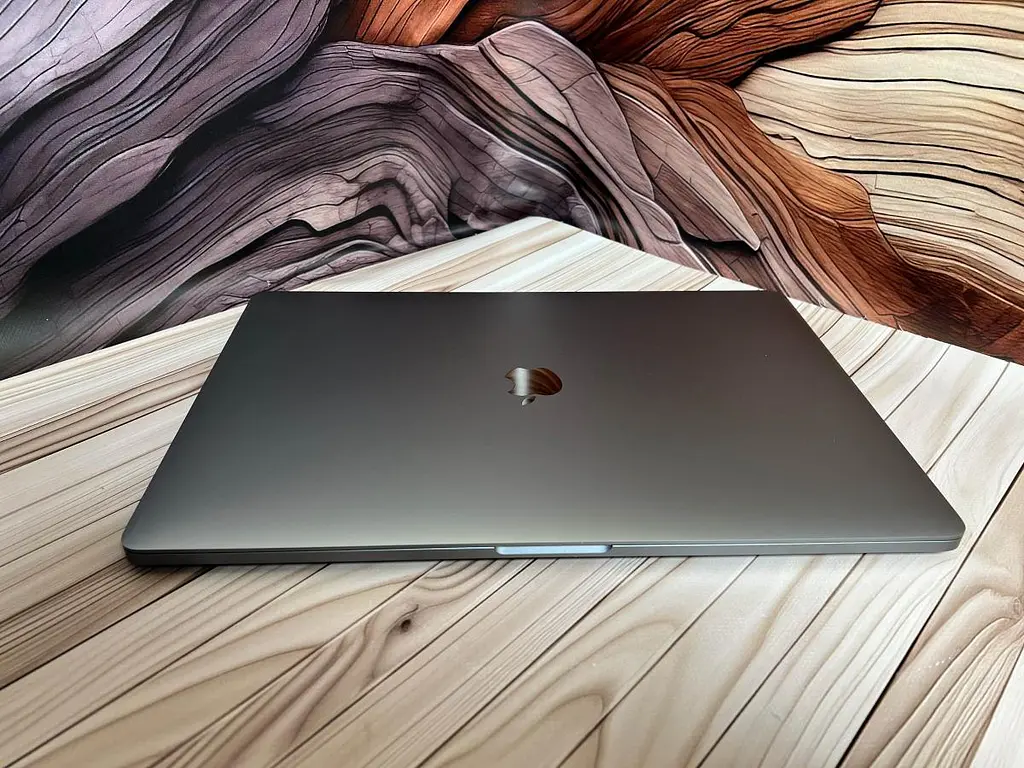 Ноутбук Apple MacBook Pro 16" 2019 i9-9880H/32/1TB (C02FV0EYMD6T) Б/в - фото 7