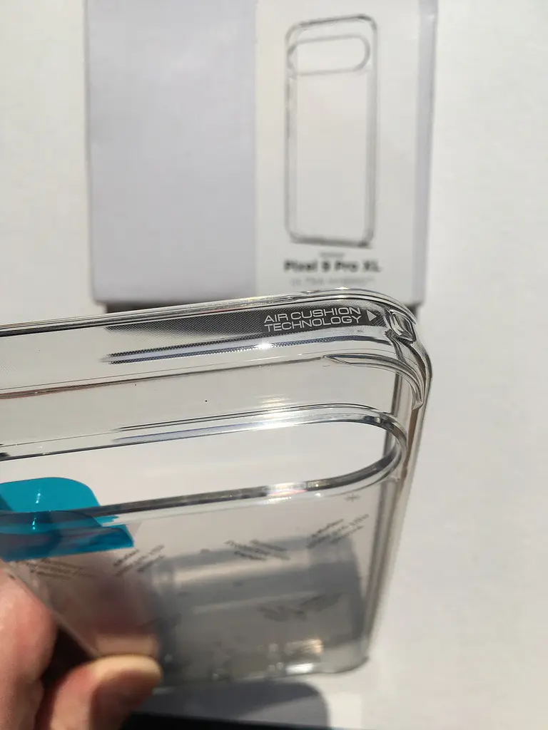 Чохол протиударний Spigen Ultra Hybrid для Google Pixel 9 Pro XL (6.8") Crystal Clear ACS07721 - фото 6