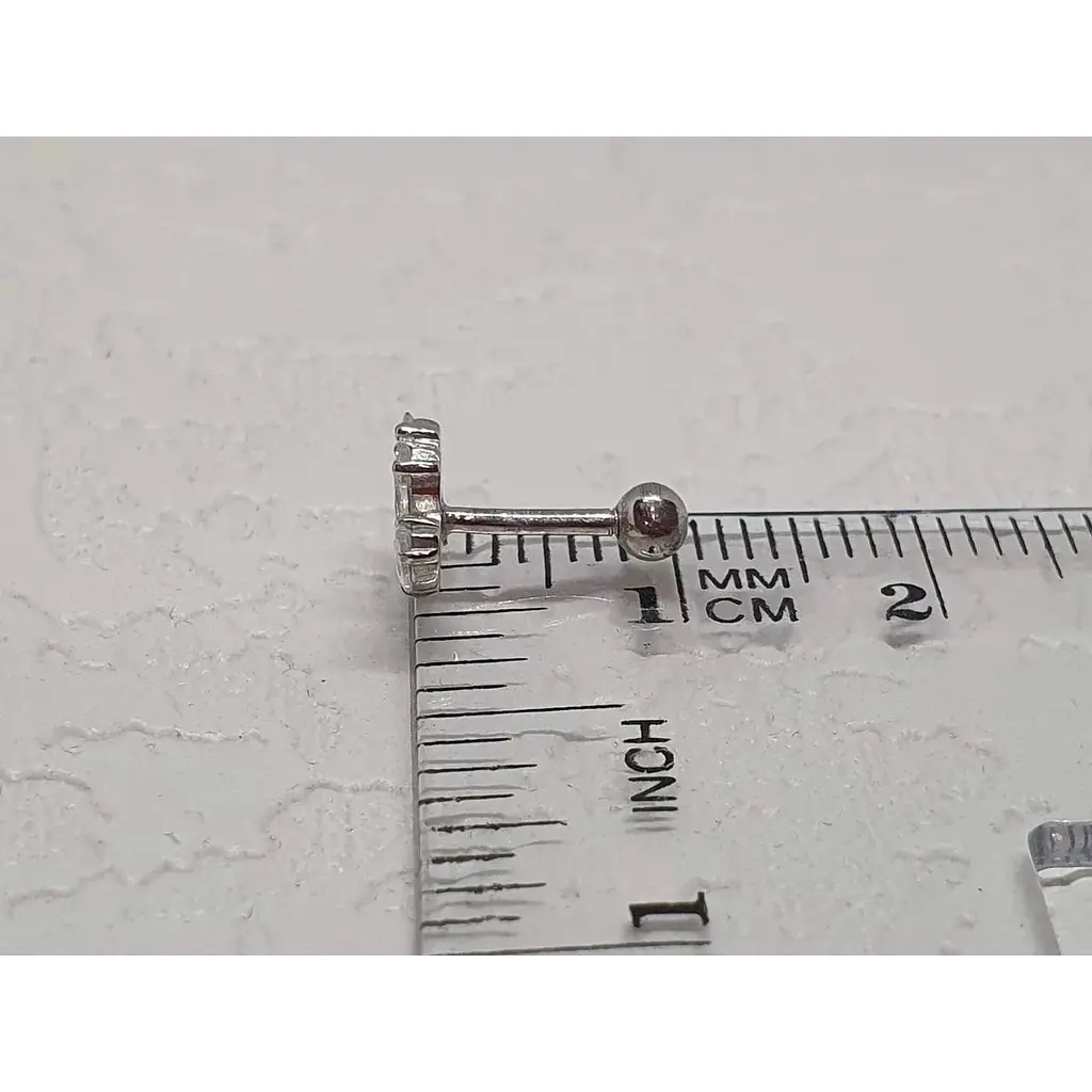 Серебряная серьга для пирсинга хеликса Ирий с фианитами. 40034ШТ - фото 6