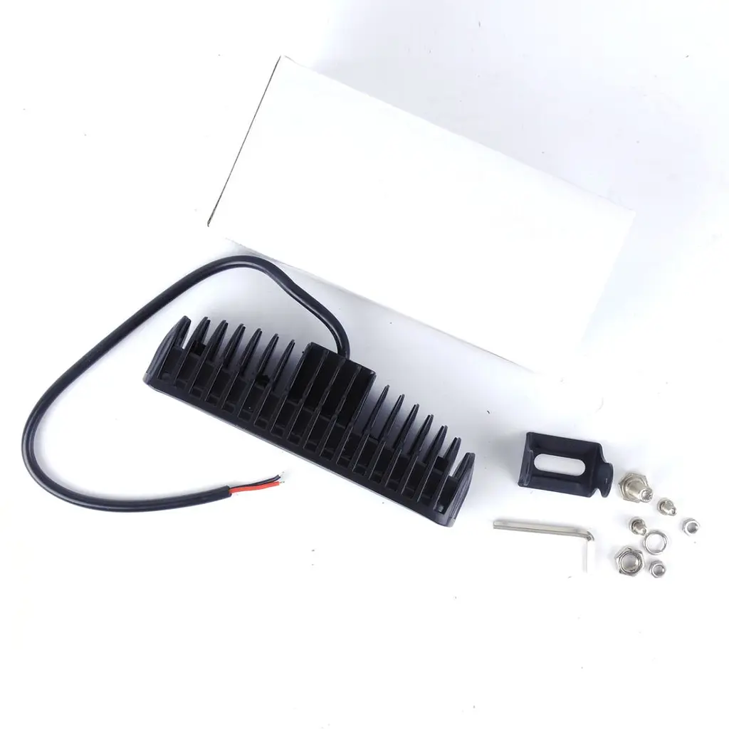 Додаткова LED фара 18W (3W x 6) 10-30V 160x46x57 mm ближній (07-18W) 1 шт. (2569) - фото 2
