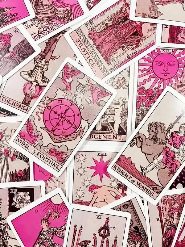 Карти Таро Tarot Deck Рожеві для початківців Pink for Beginners 78 штук у комплекті 10 см - фото 2