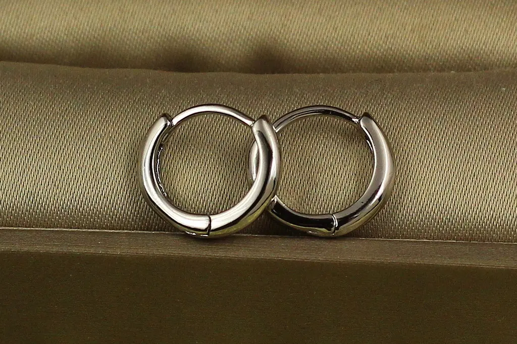 Сережки Xuping Jewelry гладкі кільця з округлими краями 1.2 см сріблясті