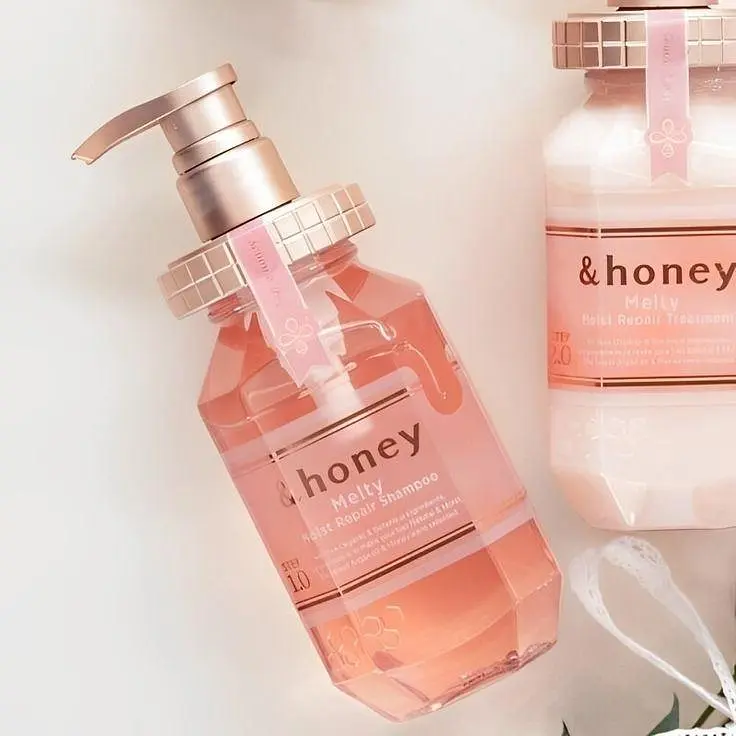 HONEY Melty Moist Repair Shampoo зволожуючий відновлюючий шампунь для гладкості волосся, 440 мл - фото 2