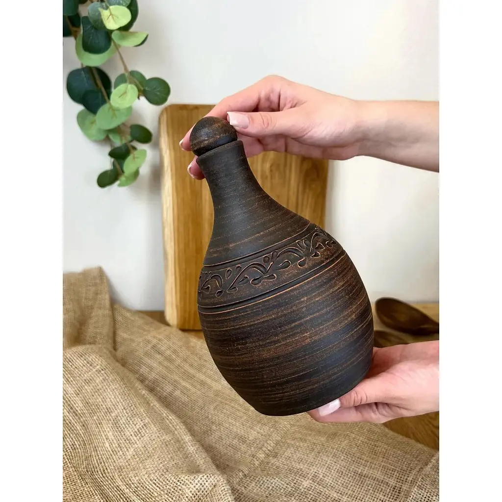 Бутылка 1 литр керамическая (глиняная) резная без ручки декор - фото 4