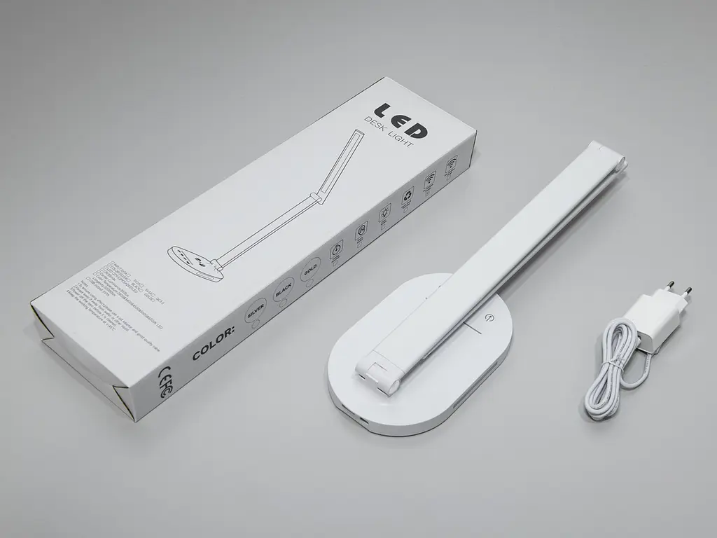 Світлодіодна настільна лампа з бездротовою зарядкою Diasha A5503WH wireless charge - фото 6