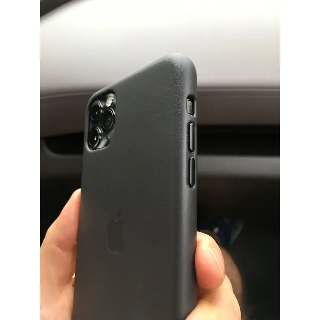 Оригинальный кожаный чехол Apple Leather Case для iPhone 11 Pro Max (6.5") Black (MX0E2ZM/A) - фото 7