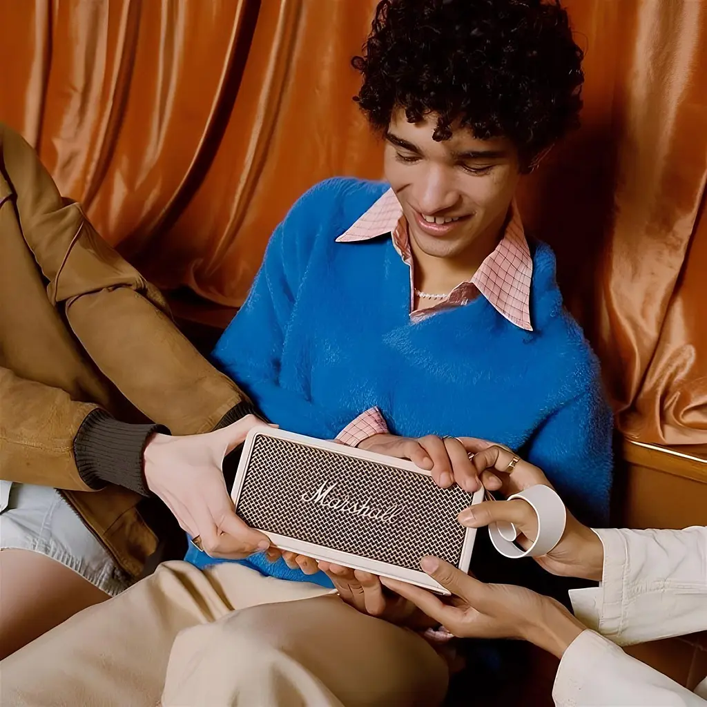 Портативна колонка Marshall Middleton Cream (1006262) - фото 9