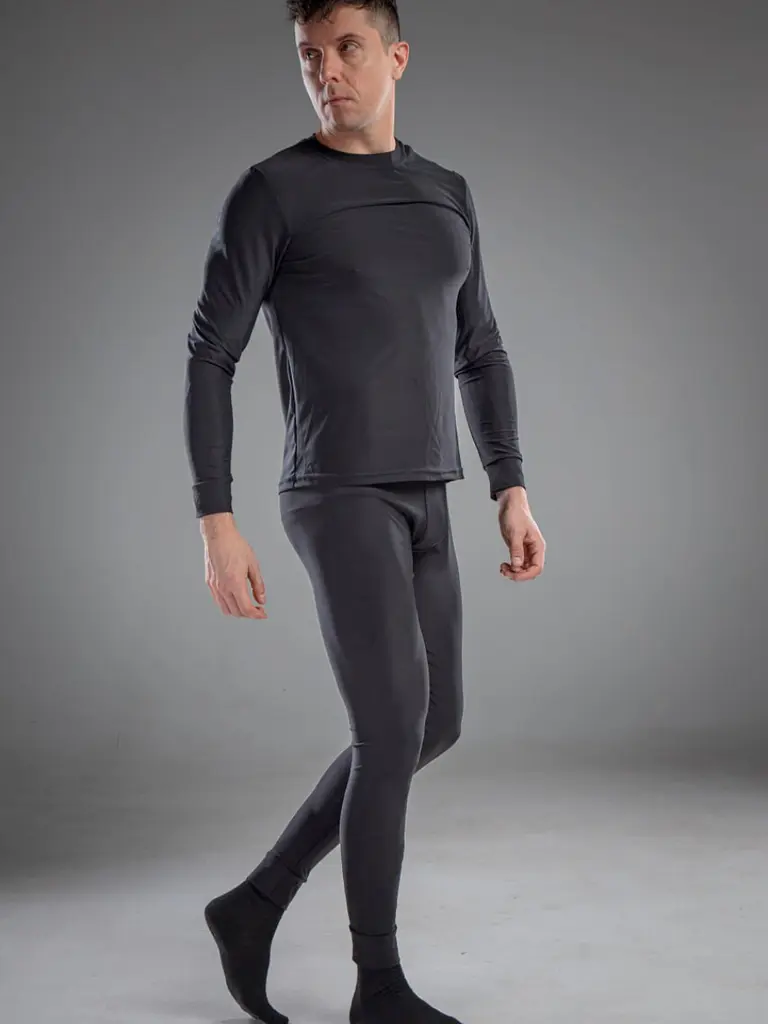 Комплект чоловічої термобілизни з мембраною: термолонгслів і термокальсони (кофта і кальсони), розмір L, у чорному кольорі - фото 7