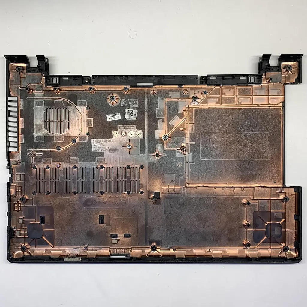 Нижня частина корпусу для ноутбука Lenovo Ideapad 100-15IBD B50-50 (AP10E00070, AP1ER000400) Б/в - фото 3