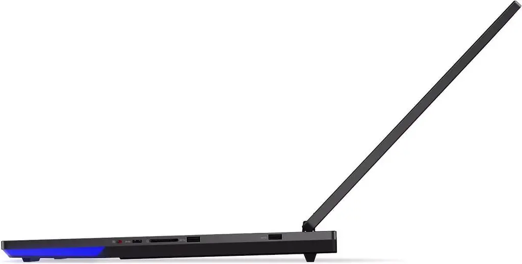 Ноутбук Lenovo Legion 9 18IAX10 (18 4K IPS 240 Hz, Intel U9-275HX, 192 GB, 4 TB, RTX 5090, W11P) Eclipse Black (83EY003QSC) - фото 12