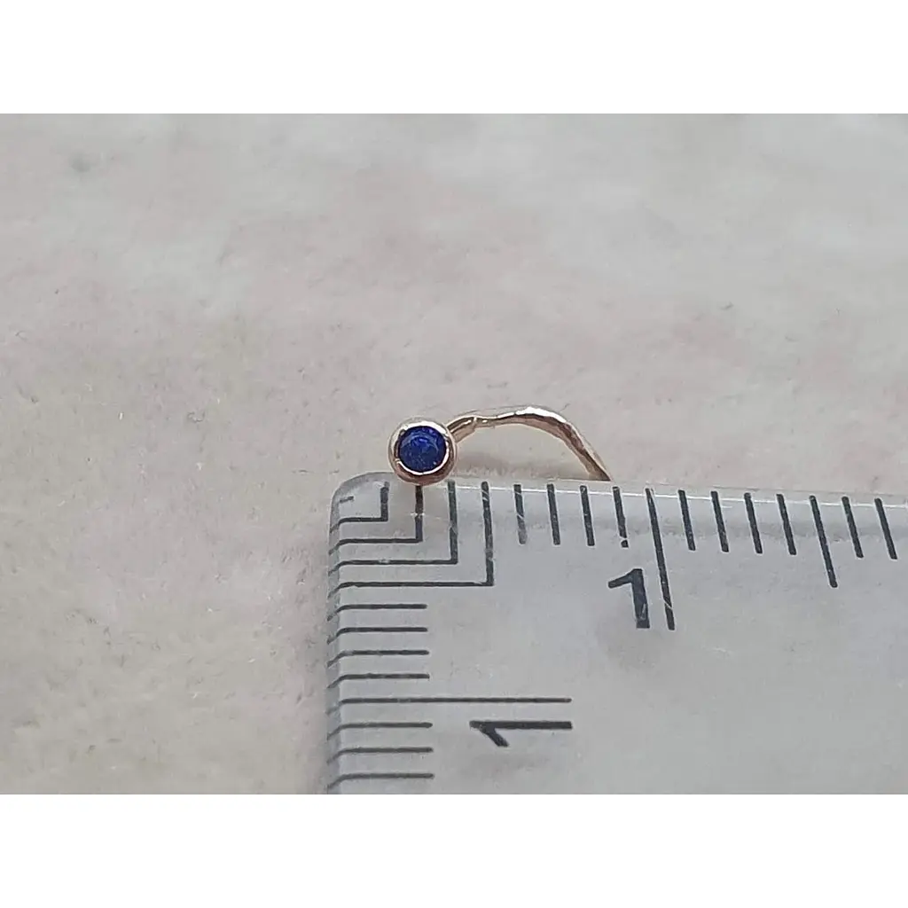 Золотая серьга-пирсинг в нос Dear с фианитом.1024.1 Синий (темный) - фото 4