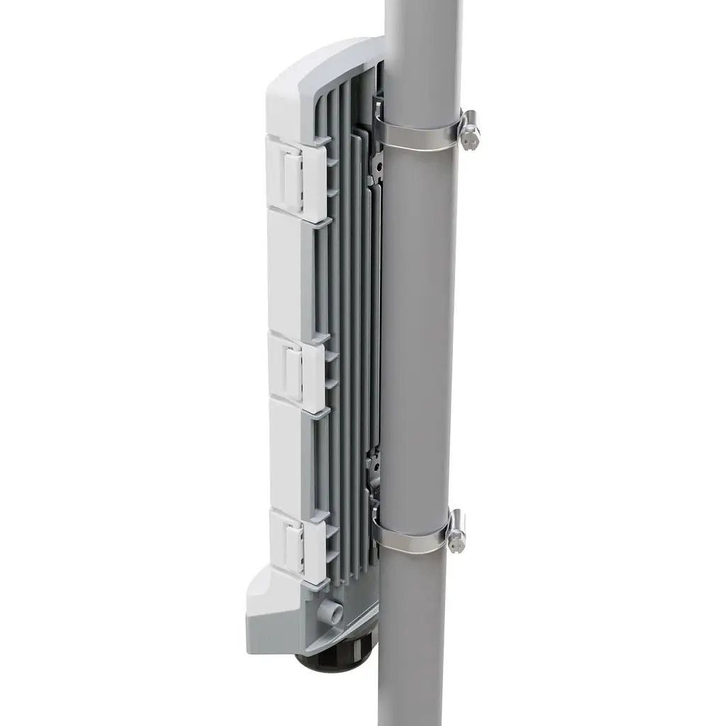 Комутатор MikroTik CSS606-1G-2Gi-3S+OUT GPERx6 3xGigabit Ethernet 3xSFP+ SwOS outdoor (CSS606-1G-2Gi-3S+OUT) - фото 3