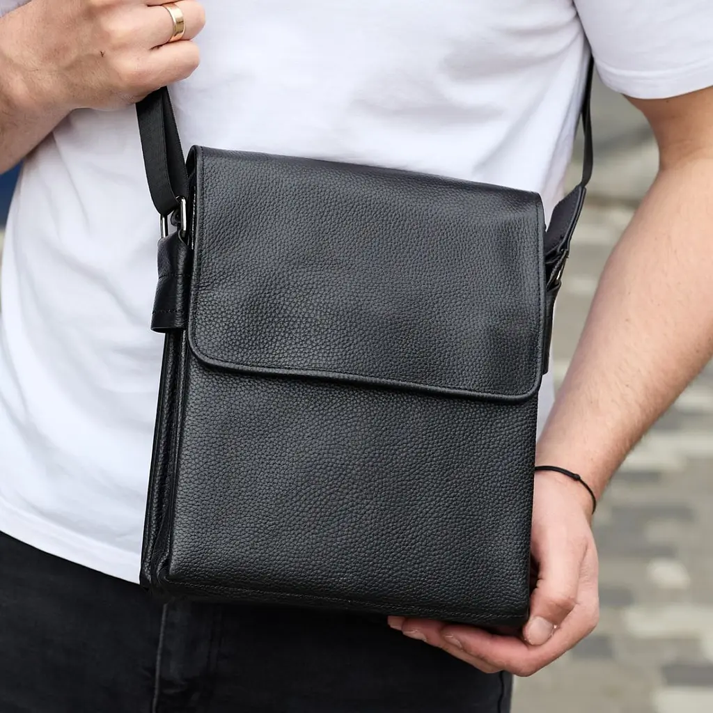Сумка месенджер 21.5x25x7 шкіряна барсетка для чоловіків Tiding Bag 35775 чорна 215 мм - фото 10