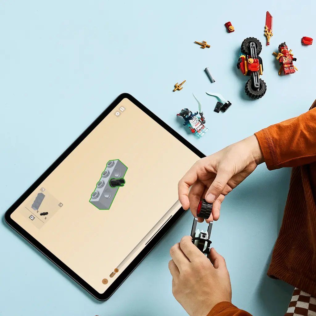 Конструктор LEGO Ninjago Швидкісні перегони Кая на мотоциклі 79 деталей (71838) - фото 9