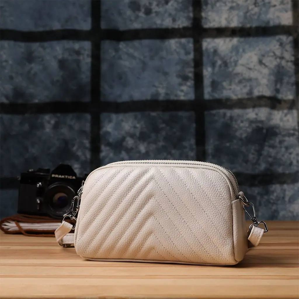 Модна сумка прошита трикутниками з натуральної шкіри Vintage 22910 біла - фото 10