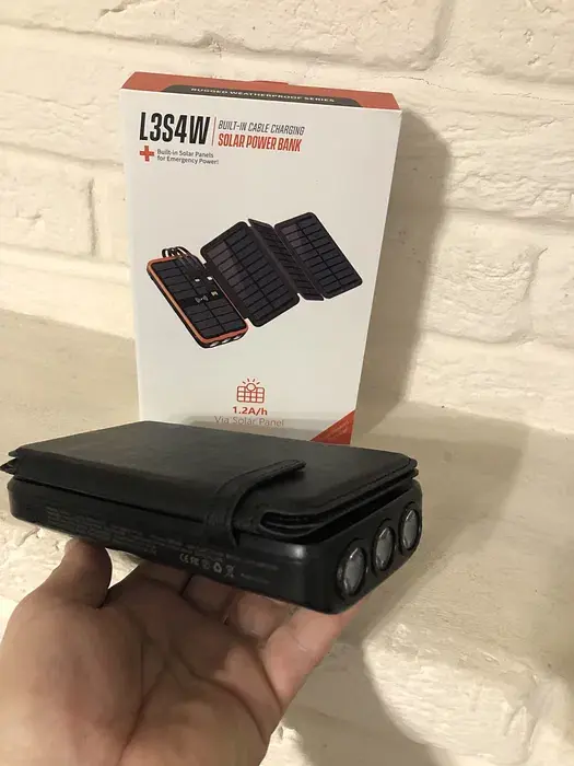 Зовнішній акумулятор на сонячних батареях PowerBank iBattery L3S4W 30000 mAh - фото 3