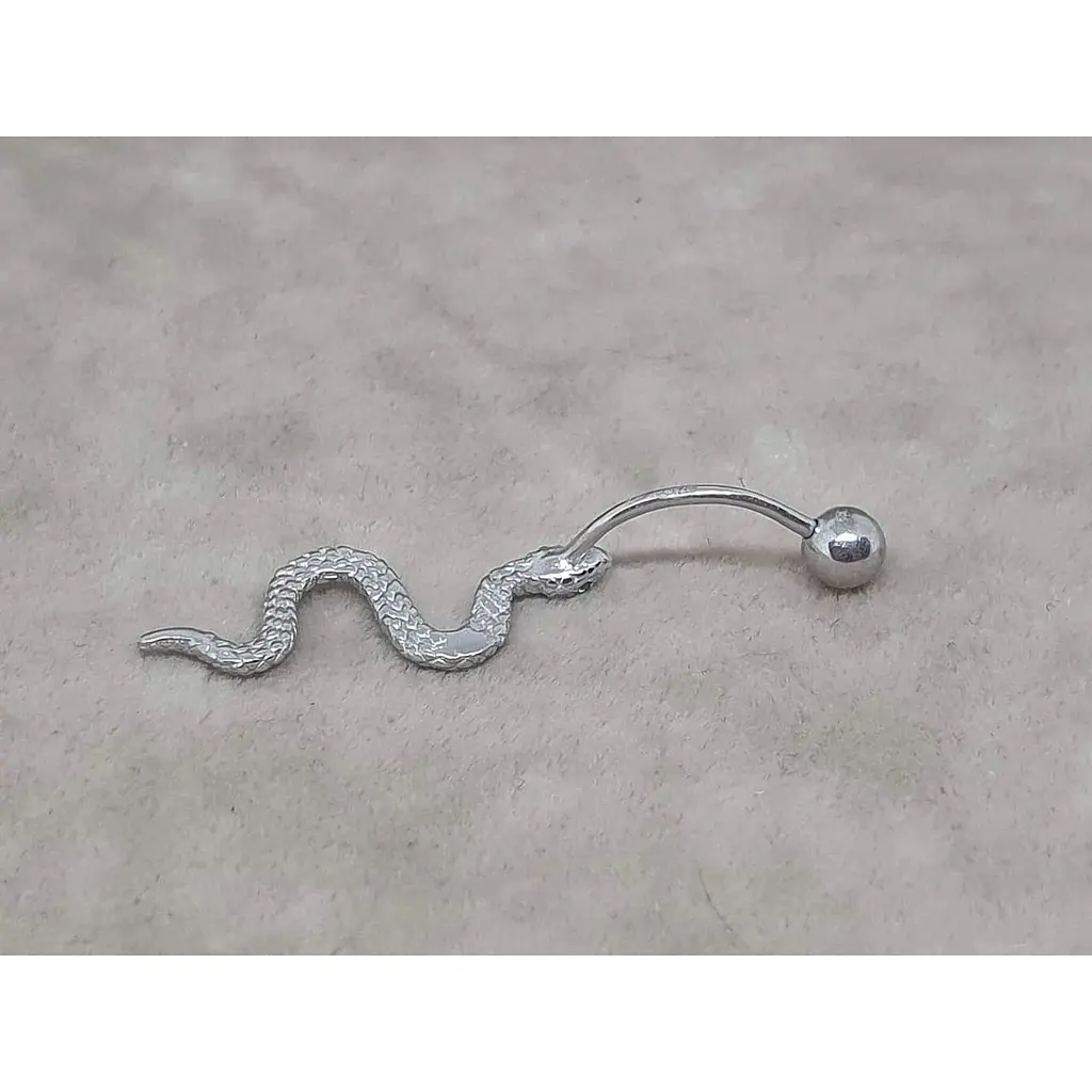 Серебряная серьга для пирсинга пупка Ирий Змейка с фианитами. 6027 - фото 3