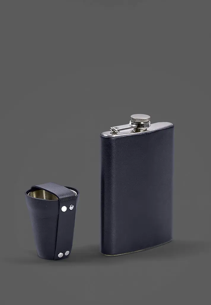 Набор с флягой и рюмками в кожаном чехле темно-синий. - фото 2