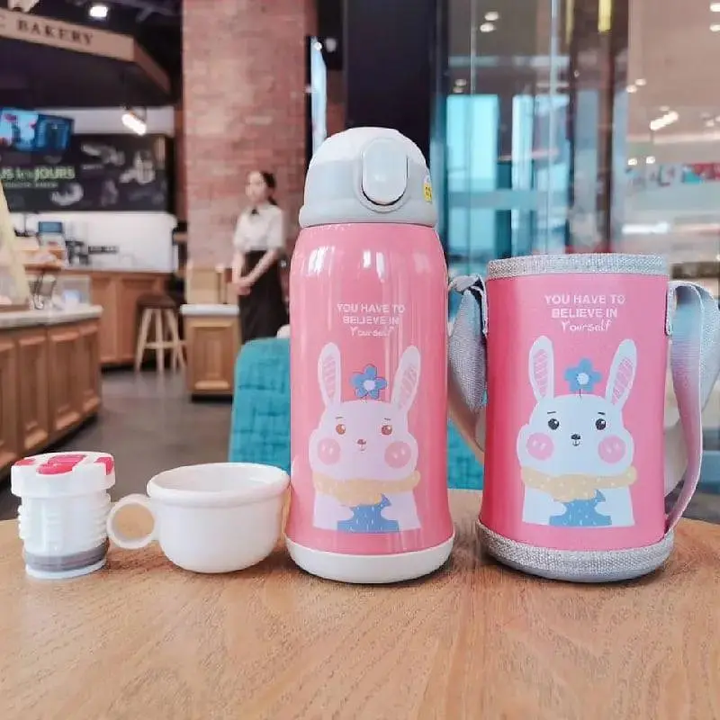 Детский термос - поилка в сумке с чашкой 3 в 1 600 ml Mumlove Розовый - фото 4
