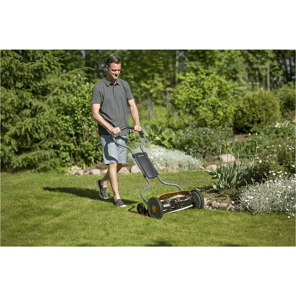 Механічна газонокосарка Fiskars StaySharp Plus Reel Mower (1015649) - фото 2