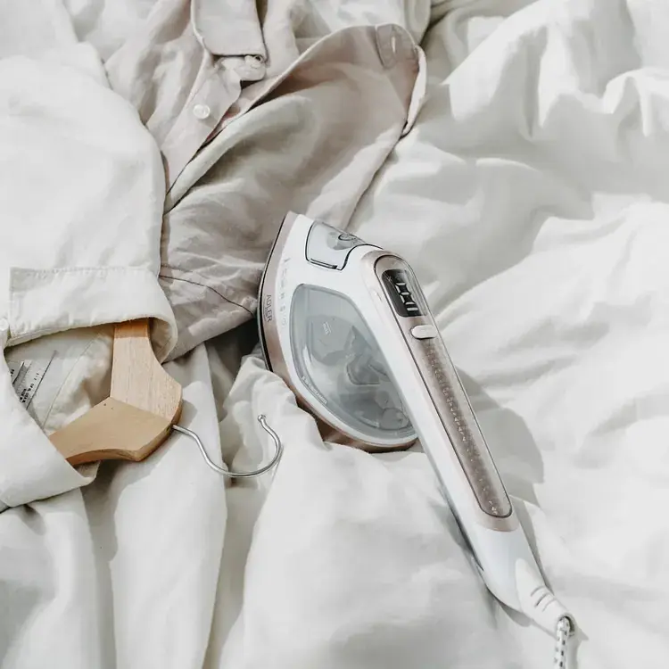 Отпариватель утюг для одежды Adler AD 5044 2в1 1800 Вт регулировка пара - фото 10