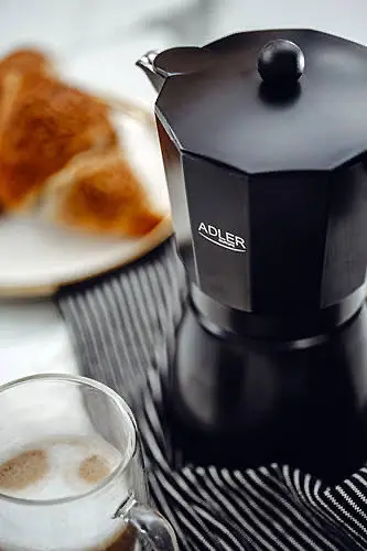 Кофеварка гейзерная Adler AD 4420 компактная удобная до 9 чашек 520 мл - фото 8