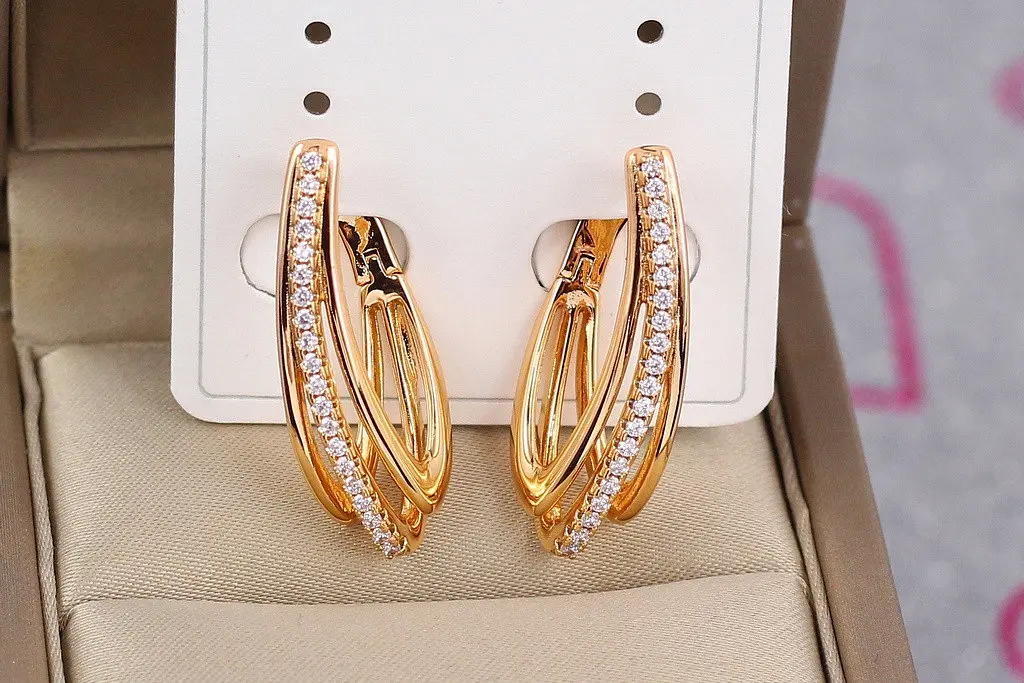 Серьги Xuping Jewelry тройная нитка 2.8 см золотистые