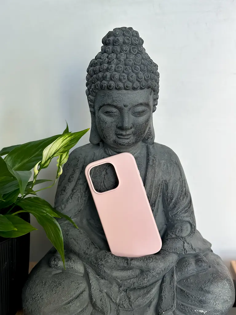 Чохол MAKE Apple iPhone 15 Pro Silicone Chalk Pink - фото 4