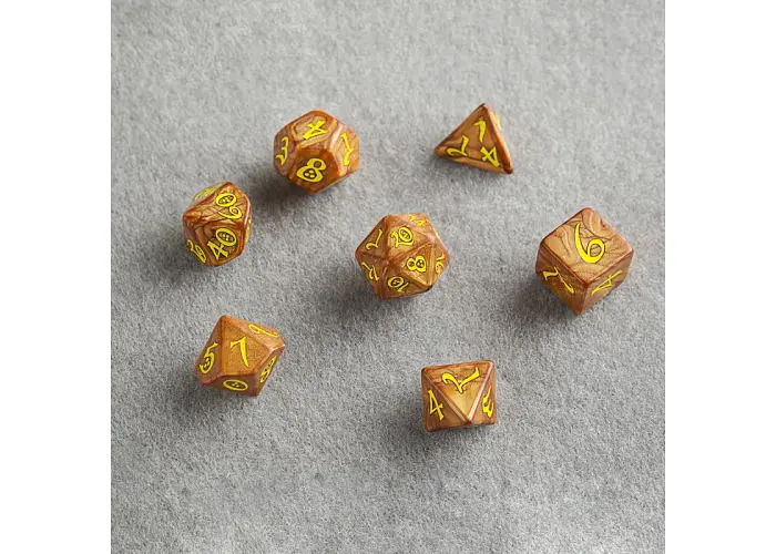Набір кубиків Classic RPG Caramel & yellow Dice Set , 7 шт. (SCLE77) - фото 3