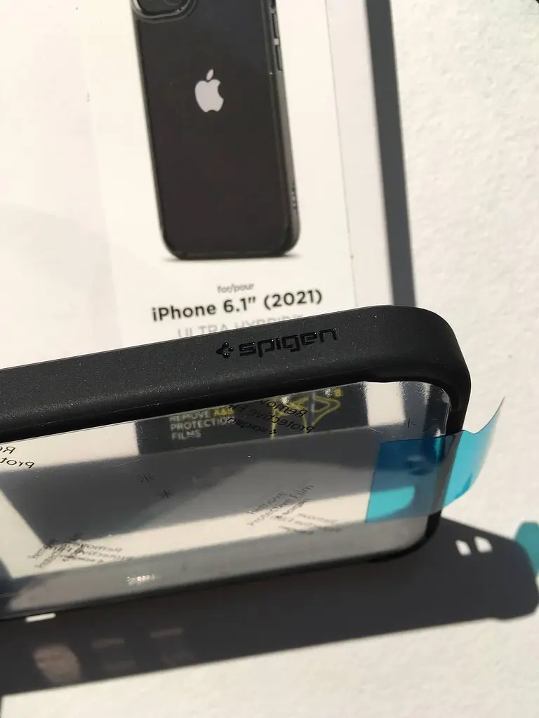 Оригінальний протиударний чохол Spigen Ultra Hybrid для iPhone 13 Matte Black ACS03523 - фото 5