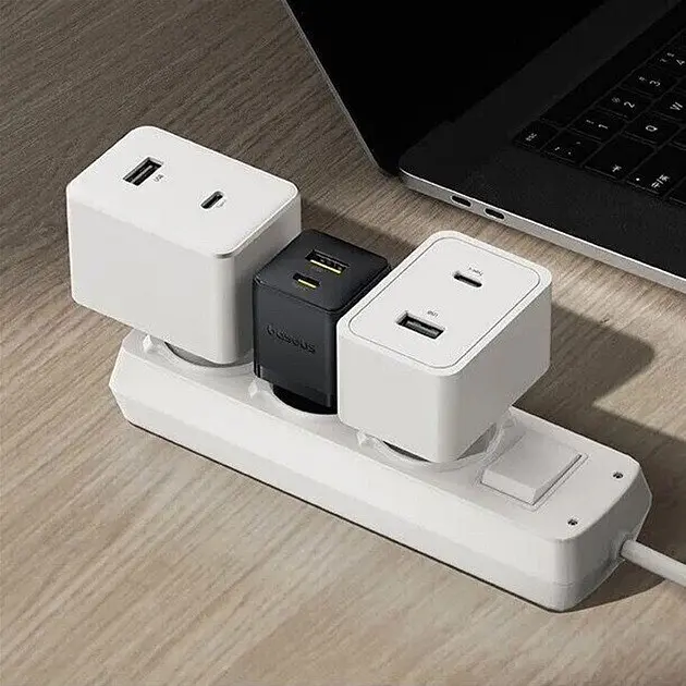 Сетевое зарядное устройство скоростной блок питания Baseus Palm Fast Charger C+U 30W черный (P1011160A113-00) - фото 8